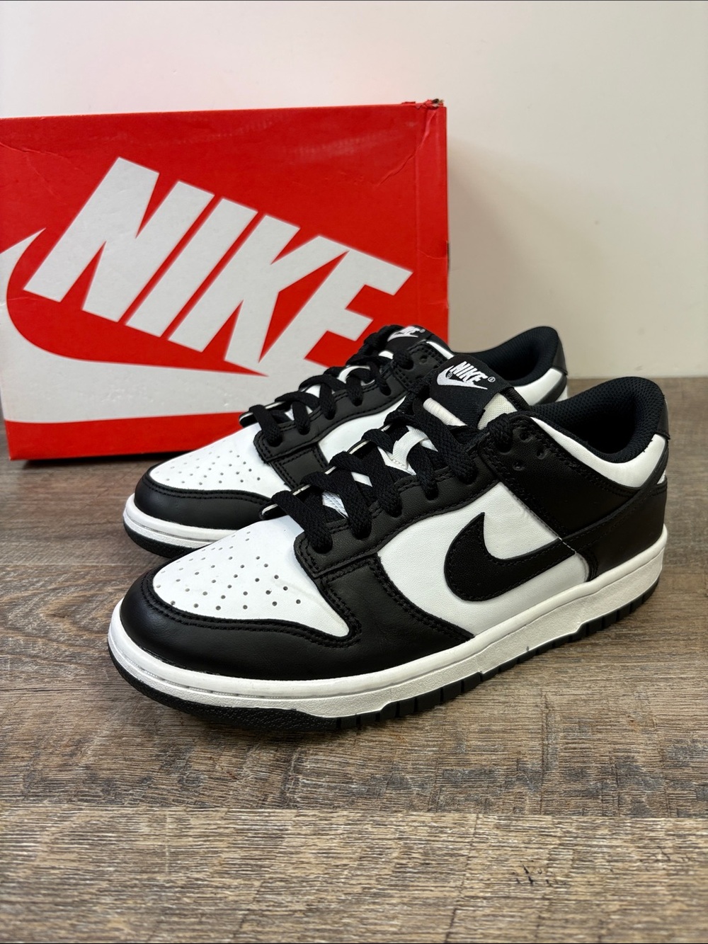 Nike Dunk Low GS Panda Black White Sneakers 6Y Women’s 7.5 CW1590-100